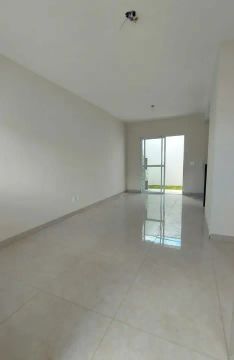 Sobrado em Rua Carlos Roberto de Paiva - Novo Mundo - Uberlândia/MG