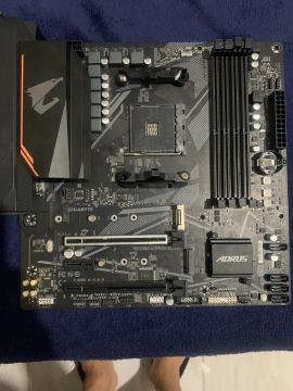 Placa-Mãe Gigabyte B550M Aorus Elite