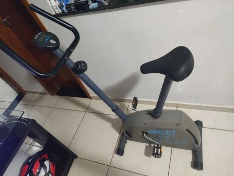 Bicicleta ergométrica atci pra 150 kilos!!
