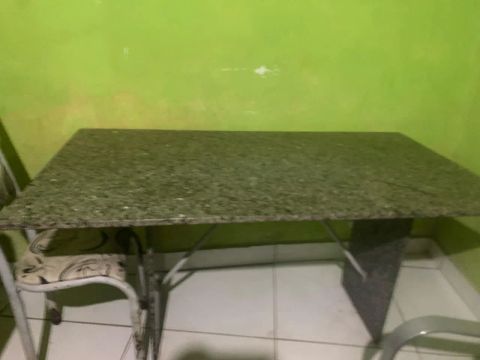 Mesa de Granito Verde