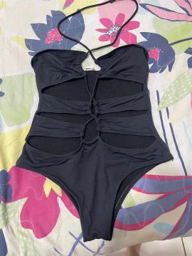 Maiô Preto de Amarrar com Detalhes em Cut Out