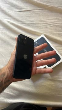 iPhone 13 Meia Lua 128GB - Novo