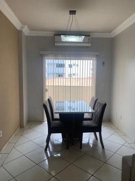 Apartamento para aluguel tem 98 metros quadrados com 3 quartos