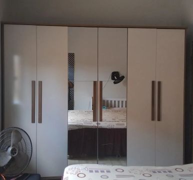 Vendo guarda roupa  grande 