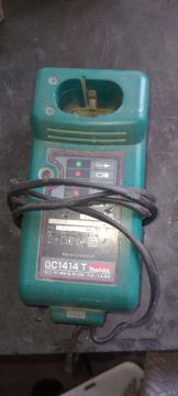 Carregador Makita 