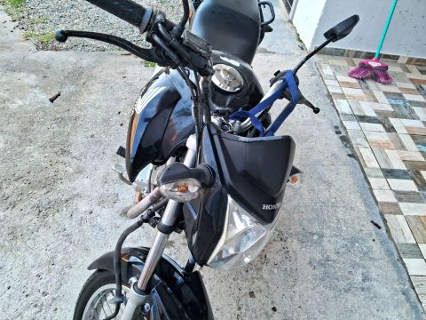 Titã fan 150 ..