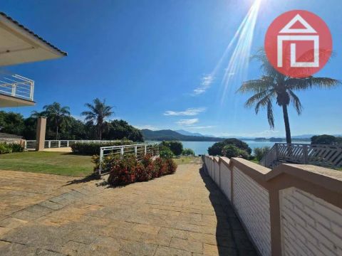 Casa com 5 dormitórios à venda, 593 m² por R$ 3.800.000,00 - Condomínio Represa Bragança P