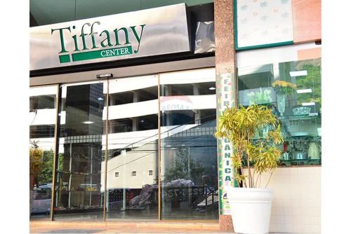 Sala Comercial no Tiffanys Center à Venda em Vitória