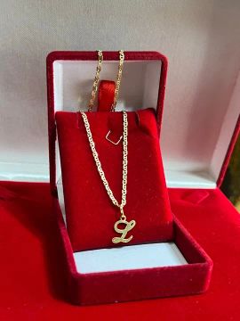 Colar de Ouro com Letra L