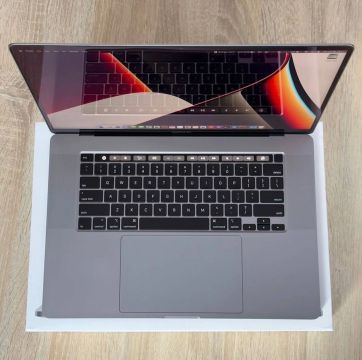Apple MacBook i9 