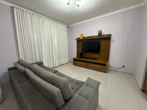CASA À VENDA, Jardim América - Vilhena/RO