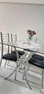 Conjunto Mesa Tampo de Vidro (1.50 x 0.80) MULLER, 6 cadeiras