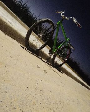 Bicicleta Verde - Aro 26 - Freio de alumínio 