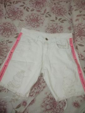 Short Jeans Branco Desfiado