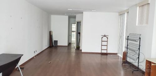 VENDE SALA CONJUNTO COMERCIAL CENTRO