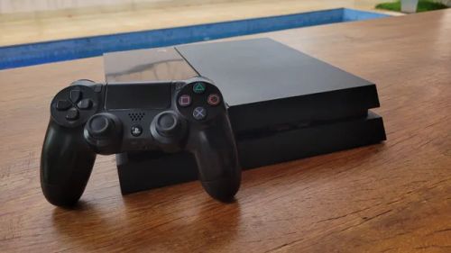 Ps4 na caixa 