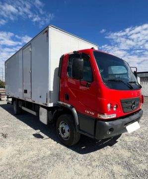 Mercedes Benz Accelo 1016 Baú 2014