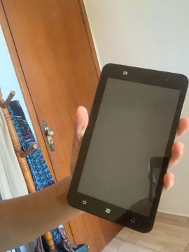 Vendo tablet para retirada de peça ou conserto 