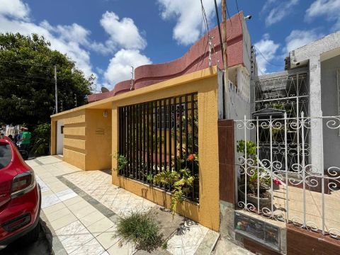 . CASA RUA PÚBLICA NO GRAGERU
