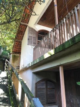 Vendo casa dois andares 