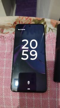 Moto g84