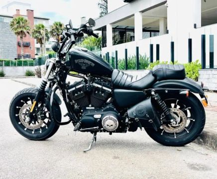 Iron 883 customizada a Venda