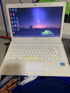 Vendo notebook Samsung ideal para o dia a dia 