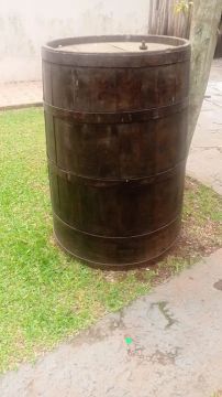 Pipa de madeira 300 litros