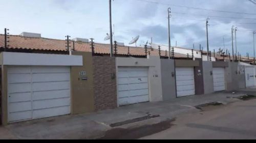 Alugo casa no Dom Avelar