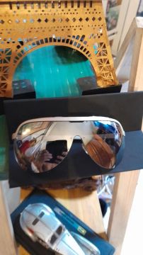 OCULOS  MICHAEL KOURS