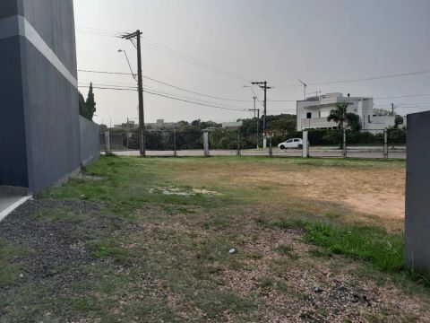 Terreno em condomínio 