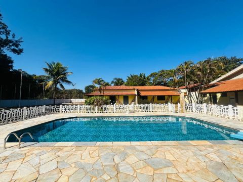 Chácara  Itanhangá  5000 m² - 3 quartos  1 suíte  lazer completo  Venda