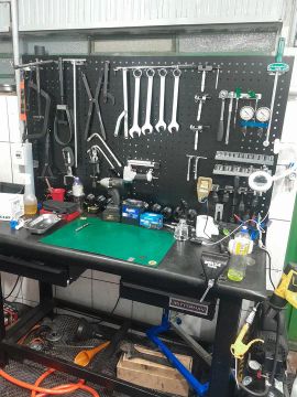 Bancada de ferramentas para oficina de moto