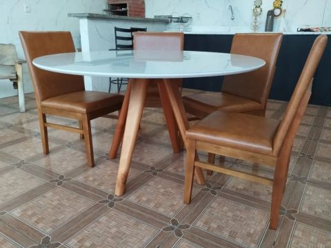 Mesa redonda resistente garantia estendida 6 lugares 