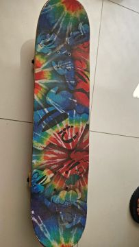 Skate Tie Dye Black Sheep