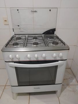 Vendo um fogão 6 bocas 