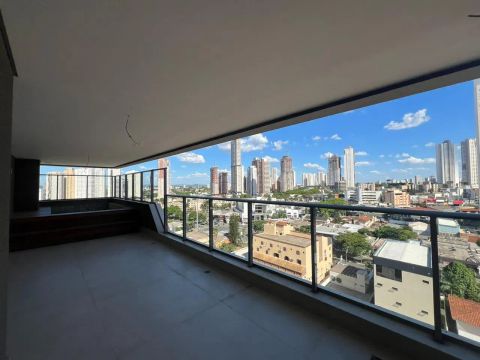 Opus Penthouse Marista Apartamento com 4 Quarto(s) e 4 banheiro(s) à Venda, 226 por R$ 2.6
