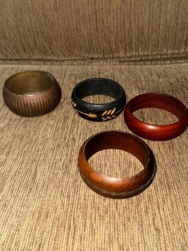 Pulseiras Kit Com 4 - Excelente Estado