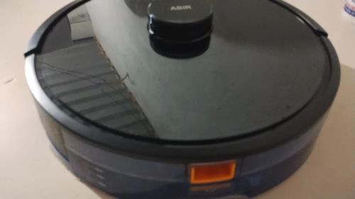 Robô que limpa e passa pano 