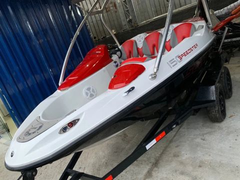 JET BOAT 
