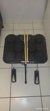 Bateria Eletrônica Roland REVAS pb-350 c/ pedais, baquetas e suporte