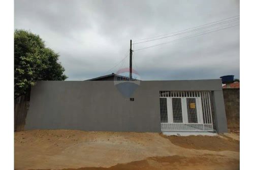 CASA DE MADEIRA A VENDA NO BAIRRO JARDINS DAS SERINGUEIRAS