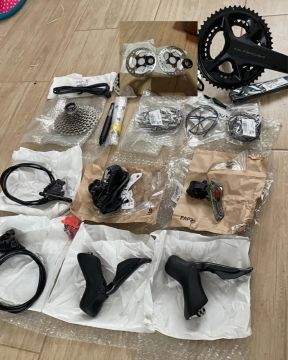 Kit Shimano Ultegra com Pedivela 