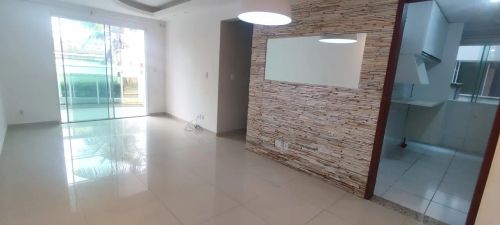 Imóvel para aluguel tem 74 metros quadrados com 2 quartos em Ouro Verde - Rio das Ostras -