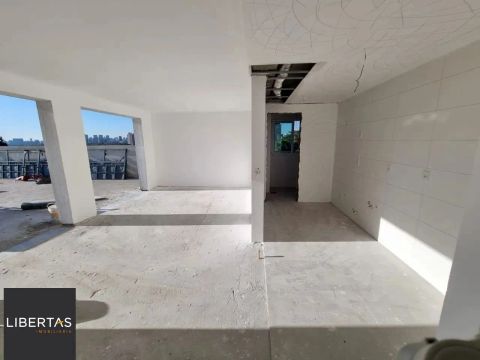 Cobertura para Venda - 303.18m², 3 dormitórios, sendo 1 suites, 2 vagas - Menino