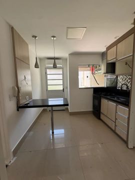 casa  disponível para locacao Com placa solar