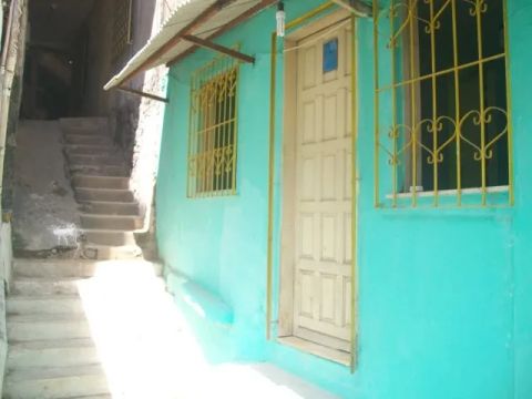 Casa 2/4       $720      *95