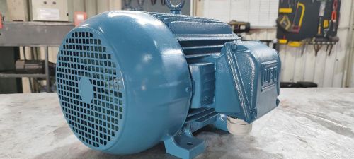 Motor Elétrico WEG 10 CV - Trifásico 4 polos 