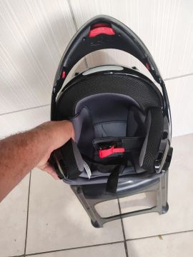 Vendo Capacete EBF 61 - Novo