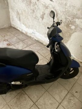 Honda Lead 110 - Pouco rodada